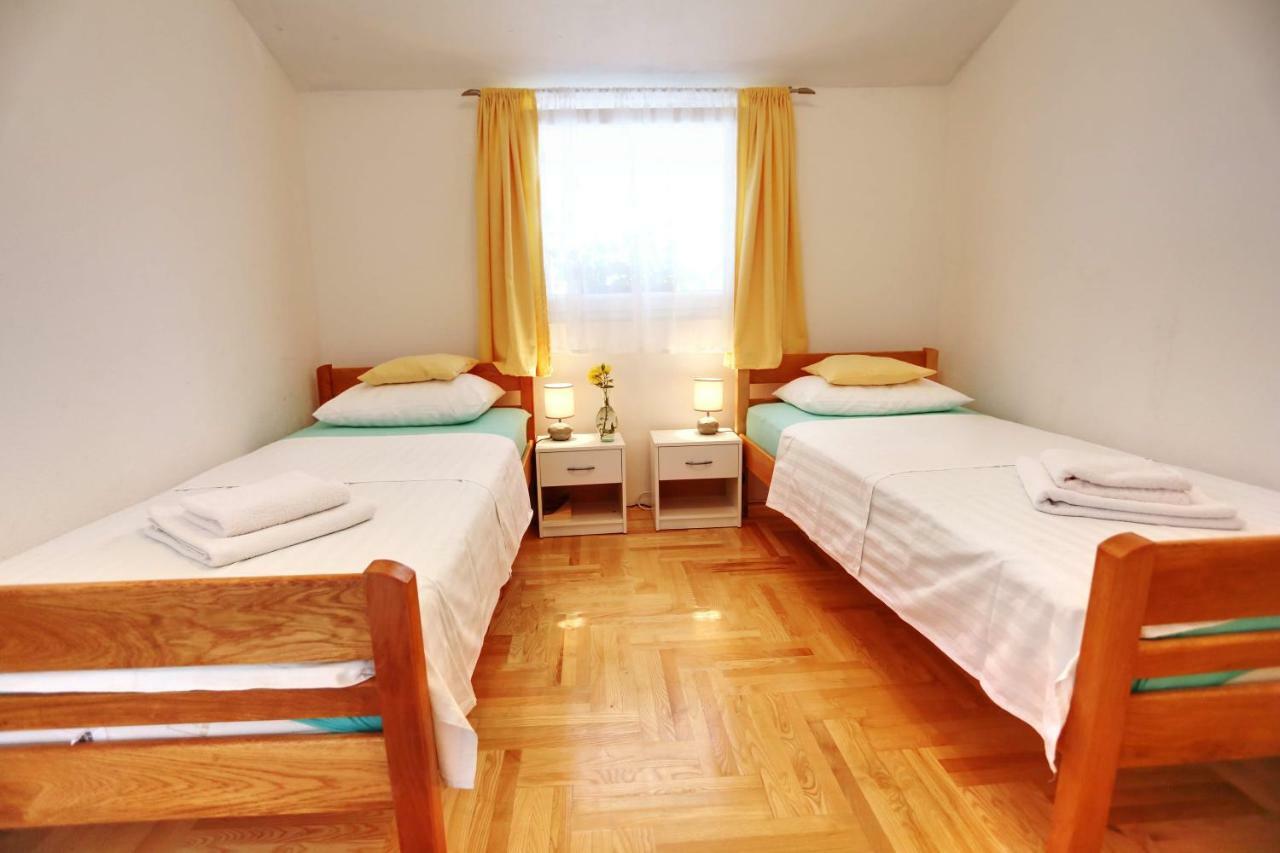 Apartment Rose Kastela
